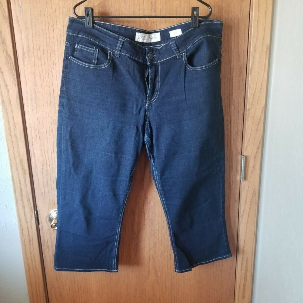 BKE Dakota Dark Denim Capris Sz 33